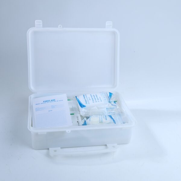Trousse de premiers secours compacte en plastique blanc – Image 4